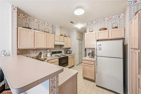 $189,900 | 8 Stone Ridge Boulevard, Hermitage, PA 16148