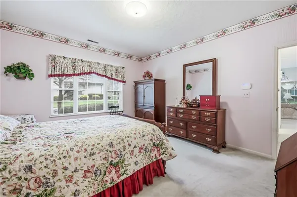 $189,900 | 8 Stone Ridge Boulevard, Hermitage, PA 16148