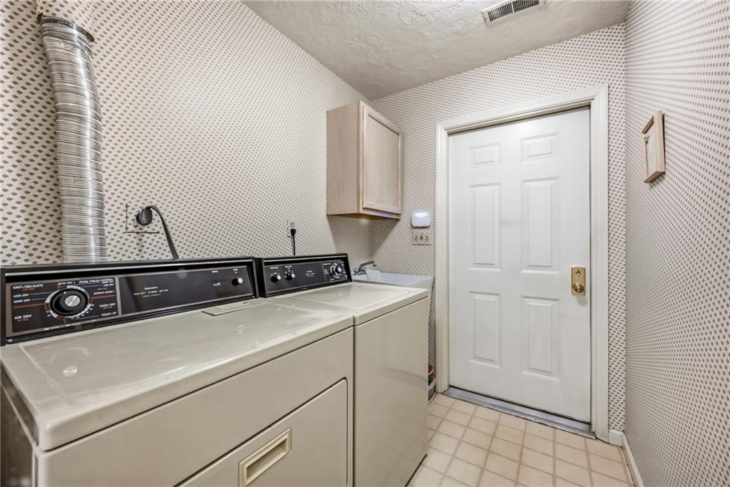 8 Stone Ridge Boulevard Hermitage, PA 16148 - Photo 24 of 35