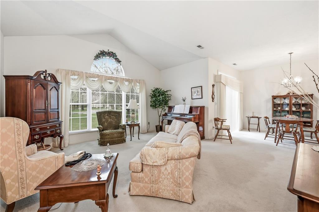 8 Stone Ridge Boulevard Hermitage, PA 16148 - Photo 3 of 35