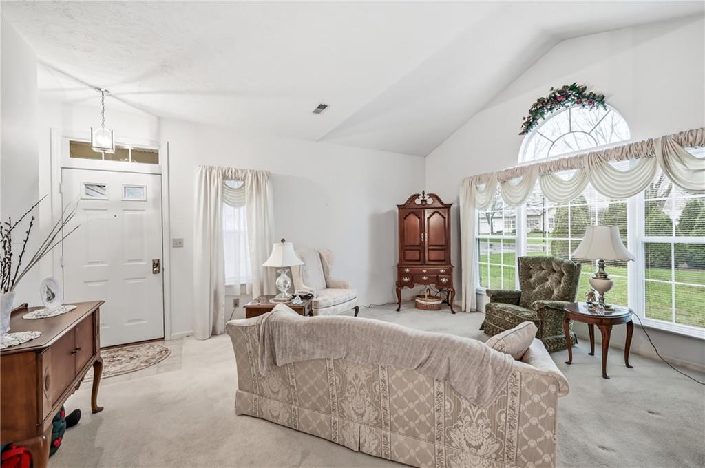 8 Stone Ridge Boulevard Hermitage, PA 16148 - Photo 4 of 35