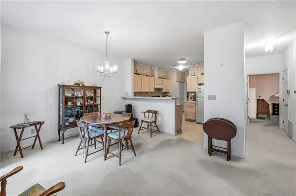 $189,900 | 8 Stone Ridge Boulevard, Hermitage, PA 16148