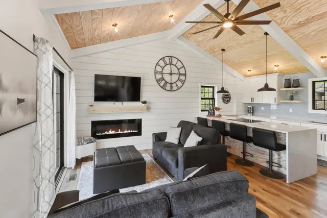 $989,000 | W2186 Wilmers Grove Drive, East Troy, WI 53120