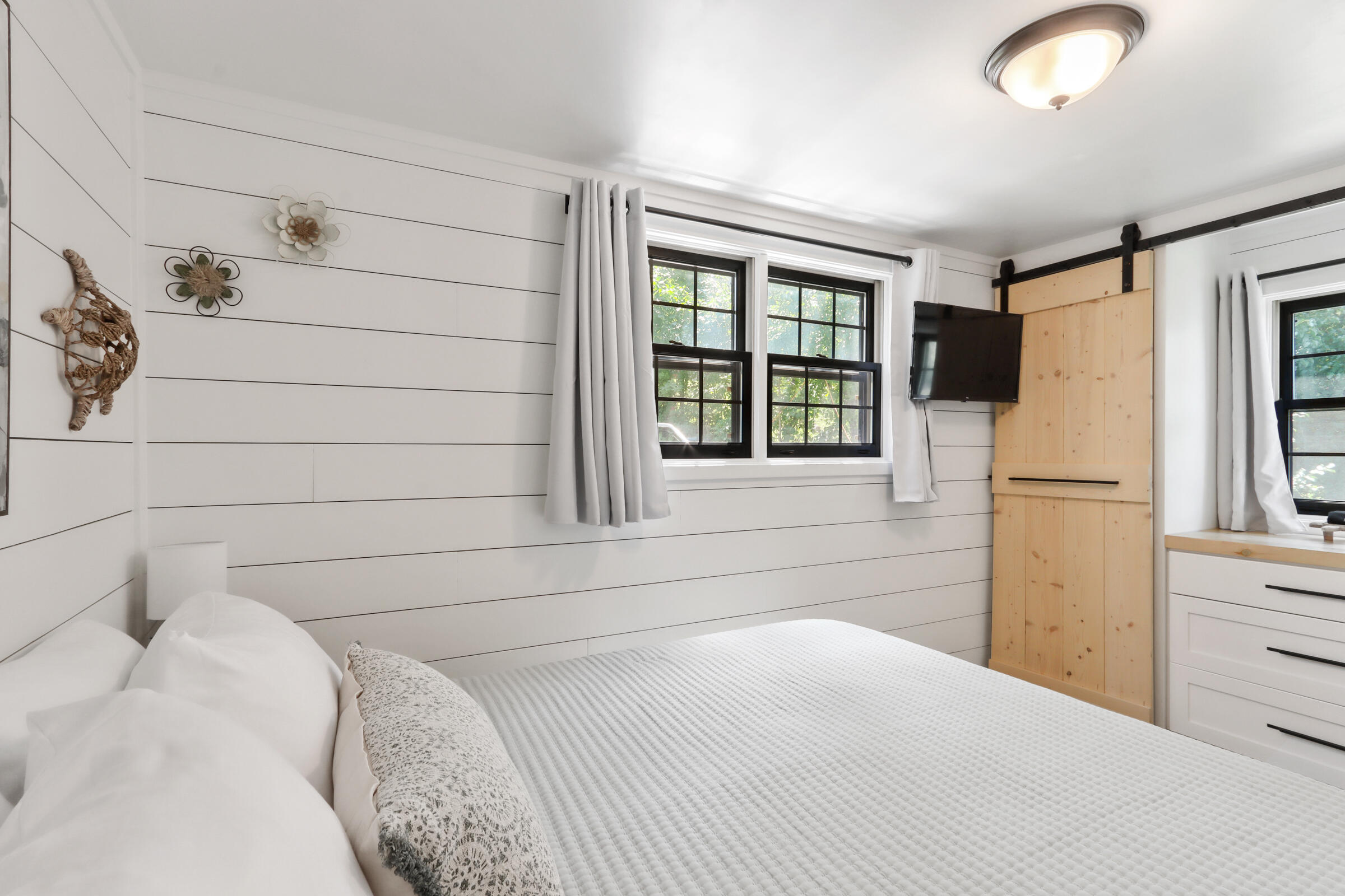 W2186 Wilmers Grove Drive East Troy, WI 53120 - Photo 17 of 26 Bedroom 2