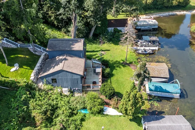 $989,000 | W2186 Wilmers Grove Drive, East Troy, WI 53120