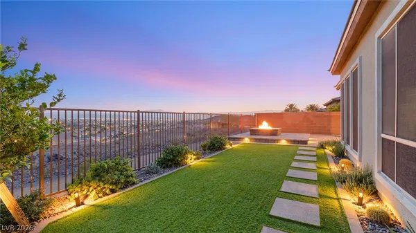 $1,099,990 | 2069 Alto Vista Drive, Henderson, NV 89052