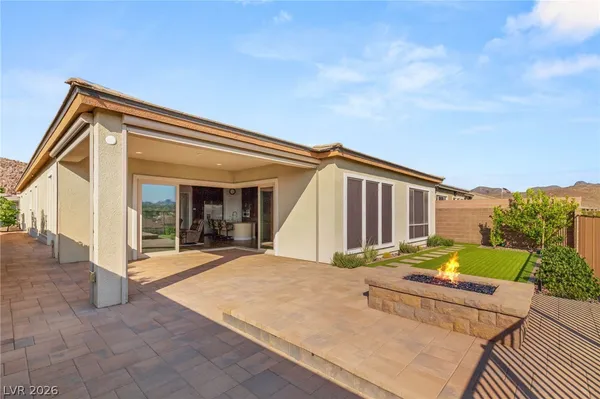 $1,099,990 | 2069 Alto Vista Drive, Henderson, NV 89052