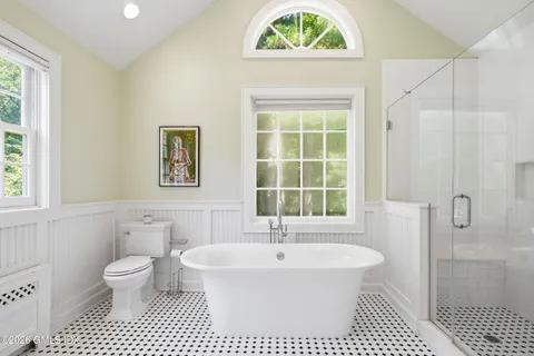 $2,395,000 | 128 Weaver Street, Greenwich, CT 06831