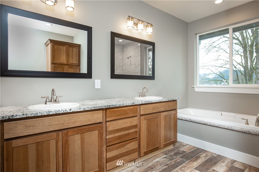 312 Cemetery Road Castle Rock, WA 98611 - Photo 11 of 20 Gallery Image 11