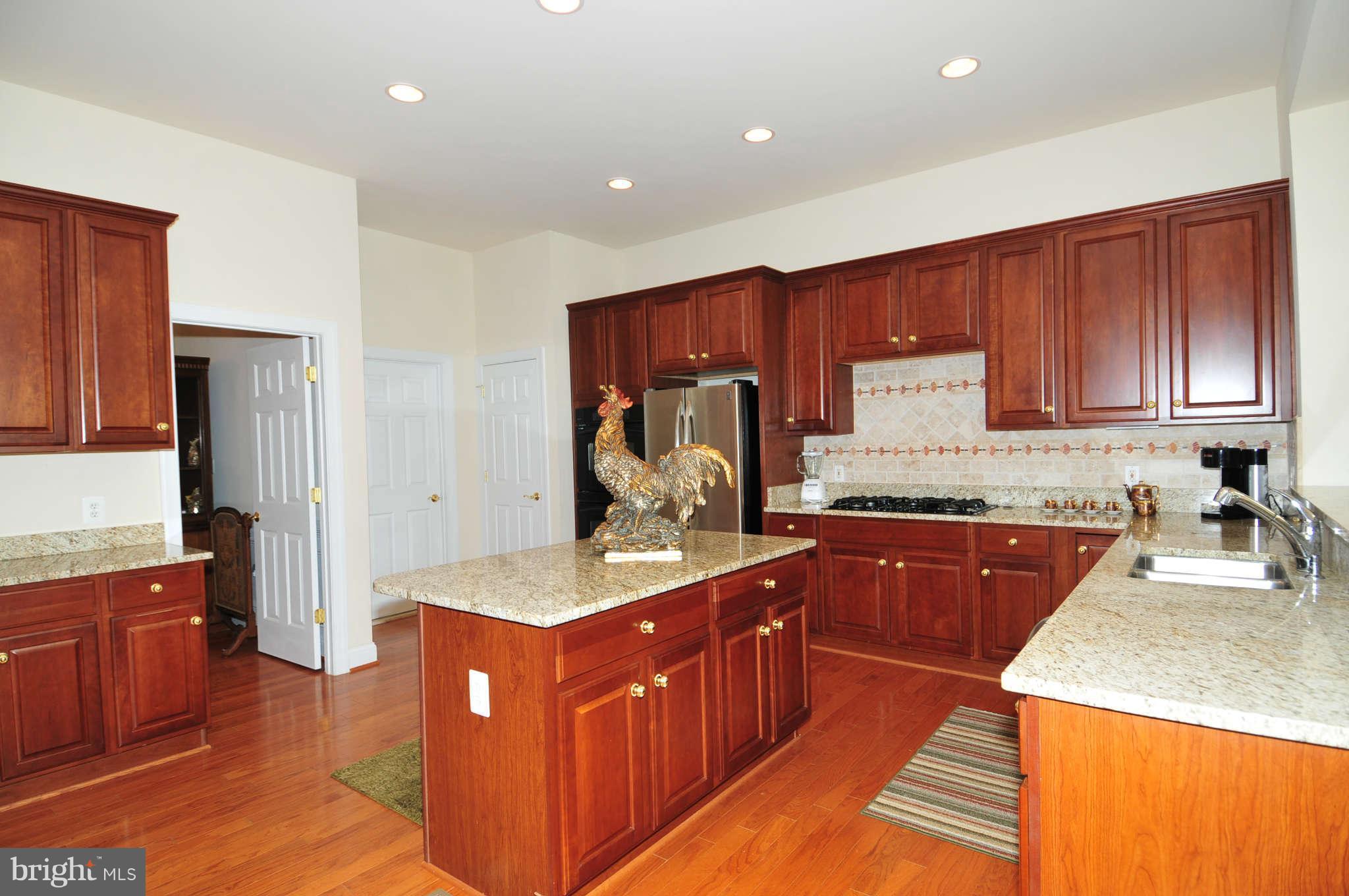 10505 Gunston Road Lorton, VA 22079 - Photo 11 of 30 Kitchen