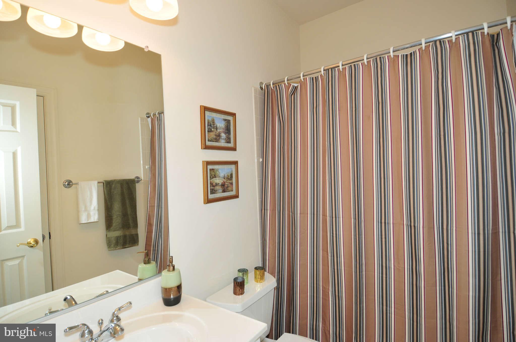 10505 Gunston Road Lorton, VA 22079 - Photo 23 of 30 Bath