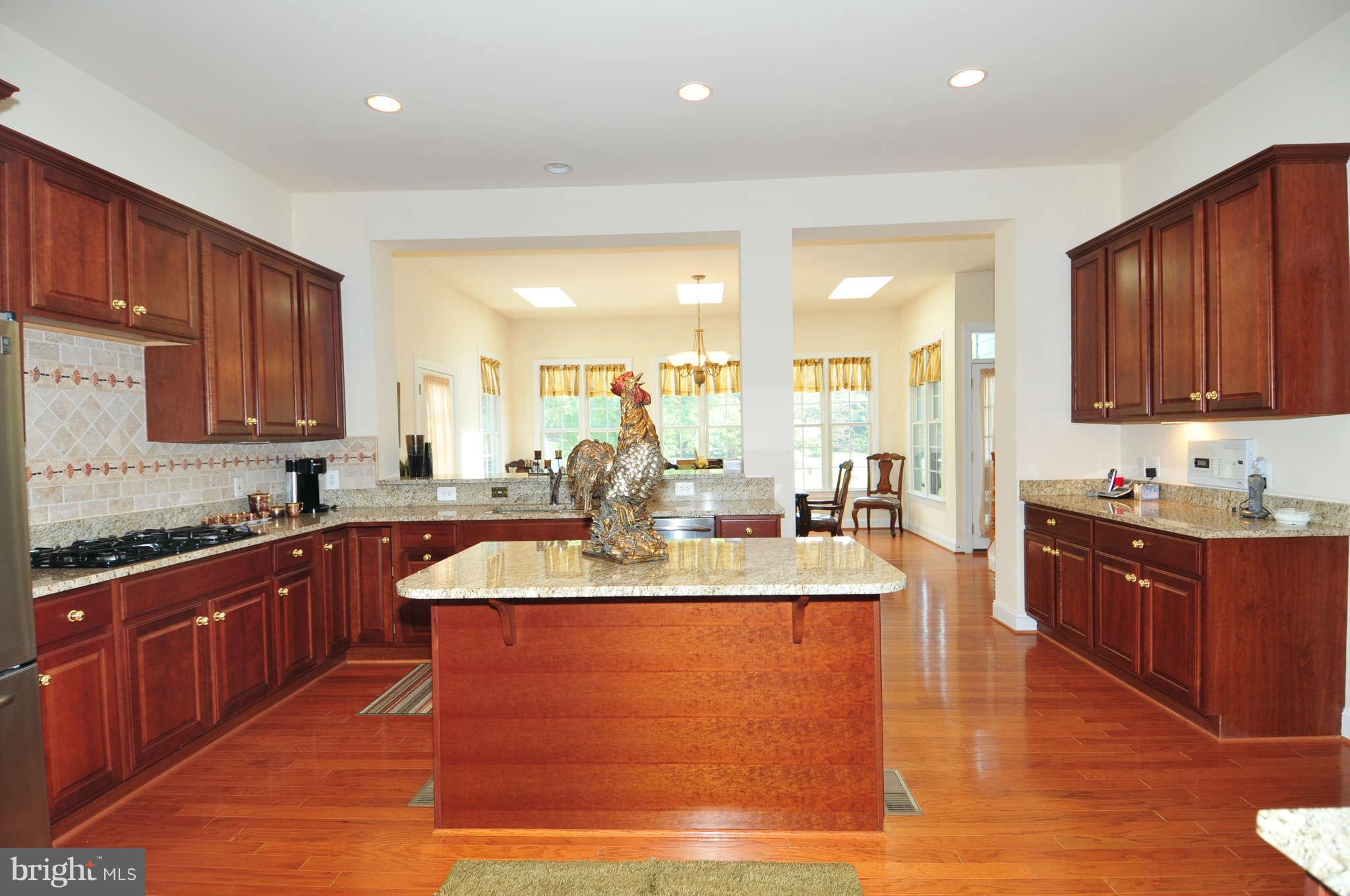 10505 Gunston Road Lorton, VA 22079 - Photo 9 of 30 Kitchen