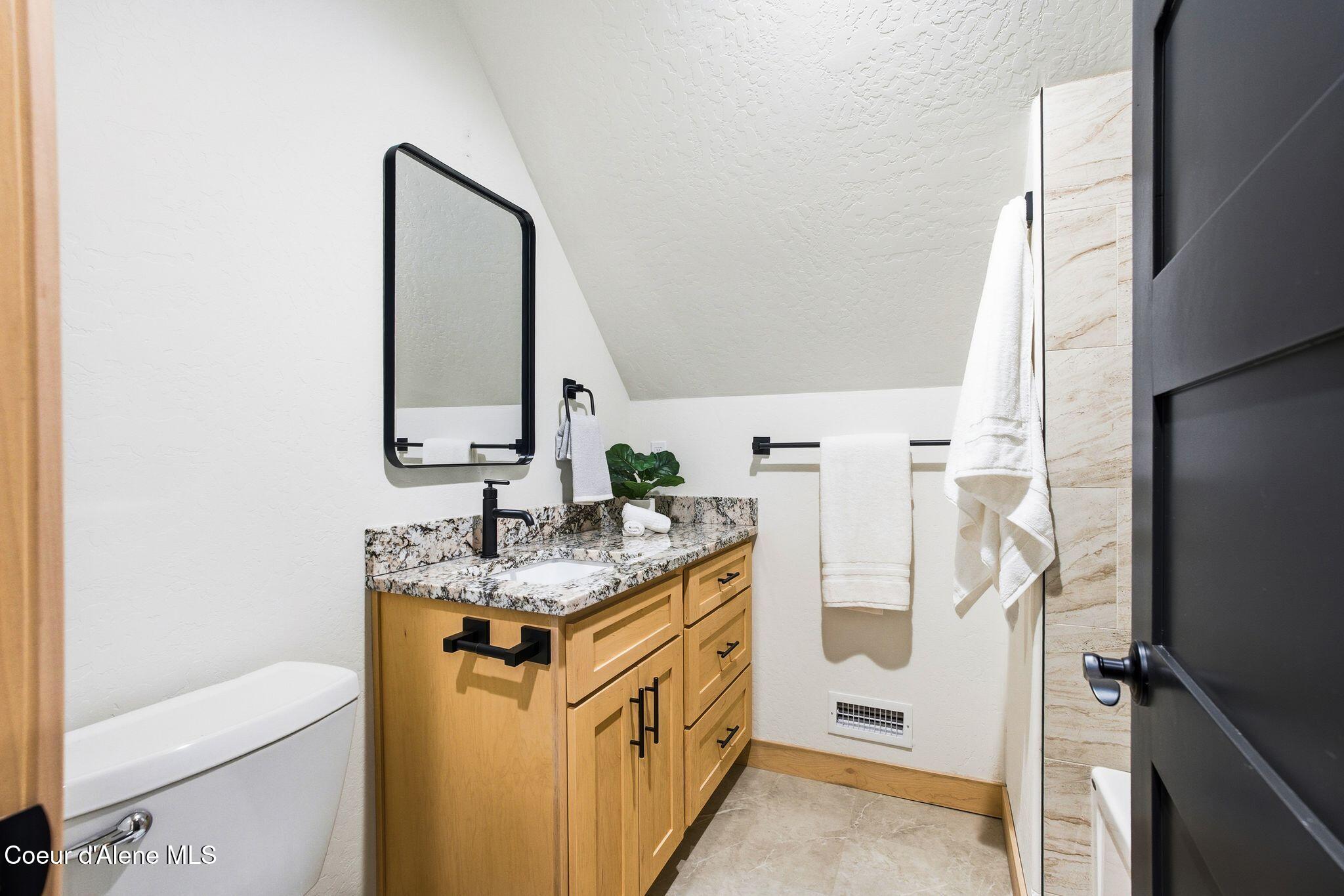 113 Backtrack Road Sandpoint, ID 83864 - Photo 40 of 45 33