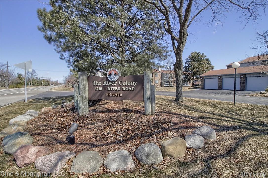 1715 River Road, Unit 8 St. Clair, MI 48079 - Photo 30 of 30 2-Complex Entrance.jpg