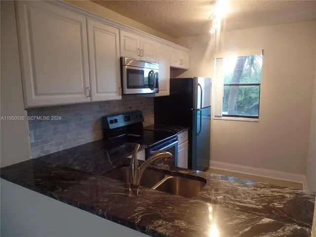$1,895 | 5200 Northwest 31st Avenue, Unit 175, Fort Lauderdale, FL 33309