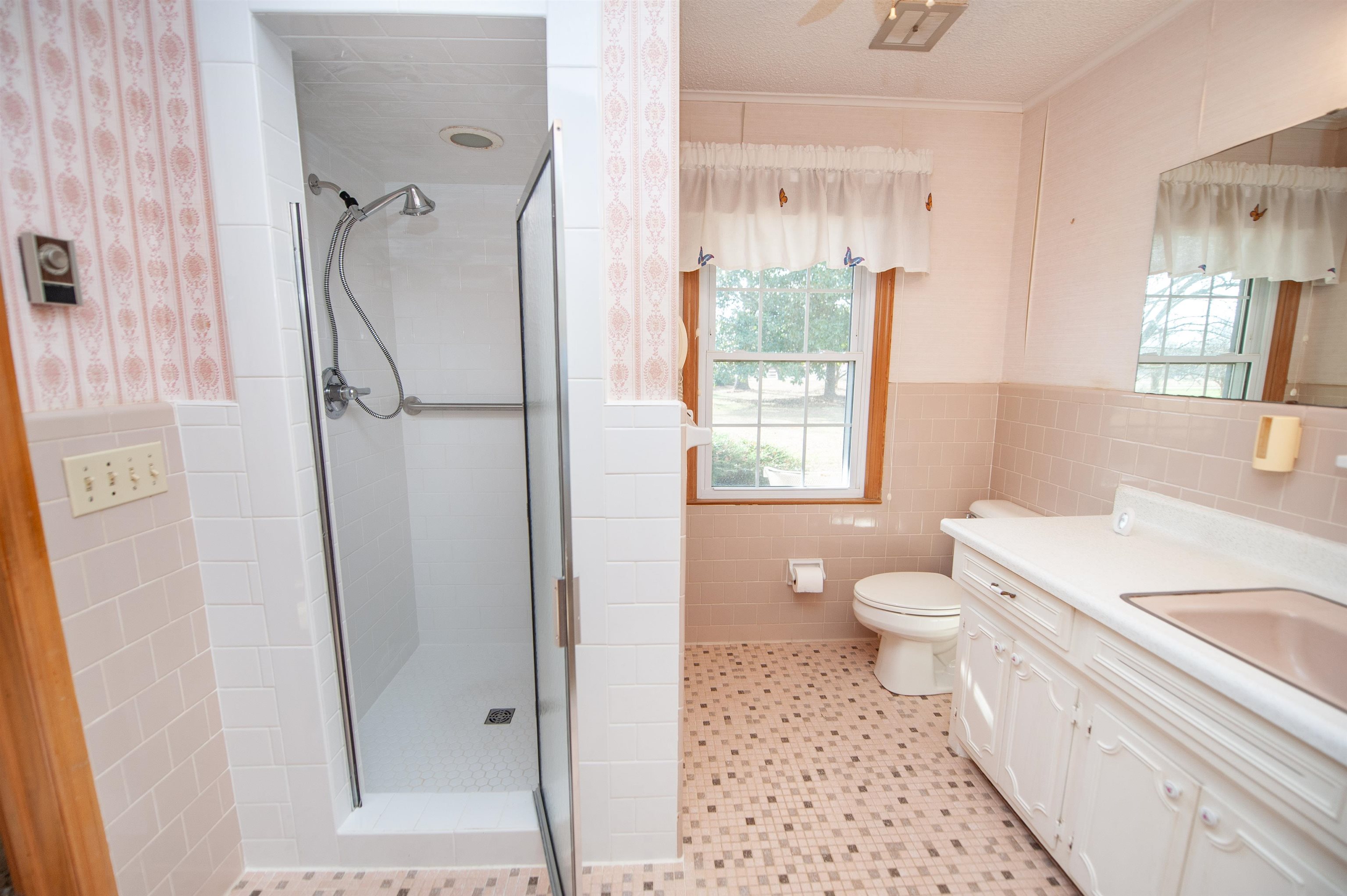 490 Hickory Nut Road Inman, SC 29349 - Photo 19 of 32