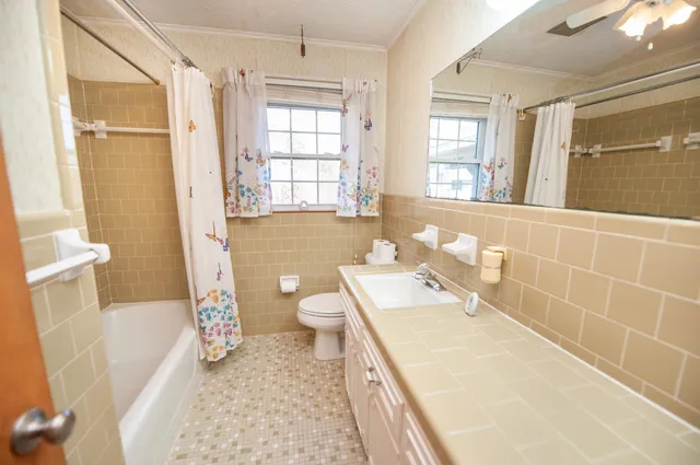 $449,900 | 490 Hickory Nut Road, Inman, SC 29349