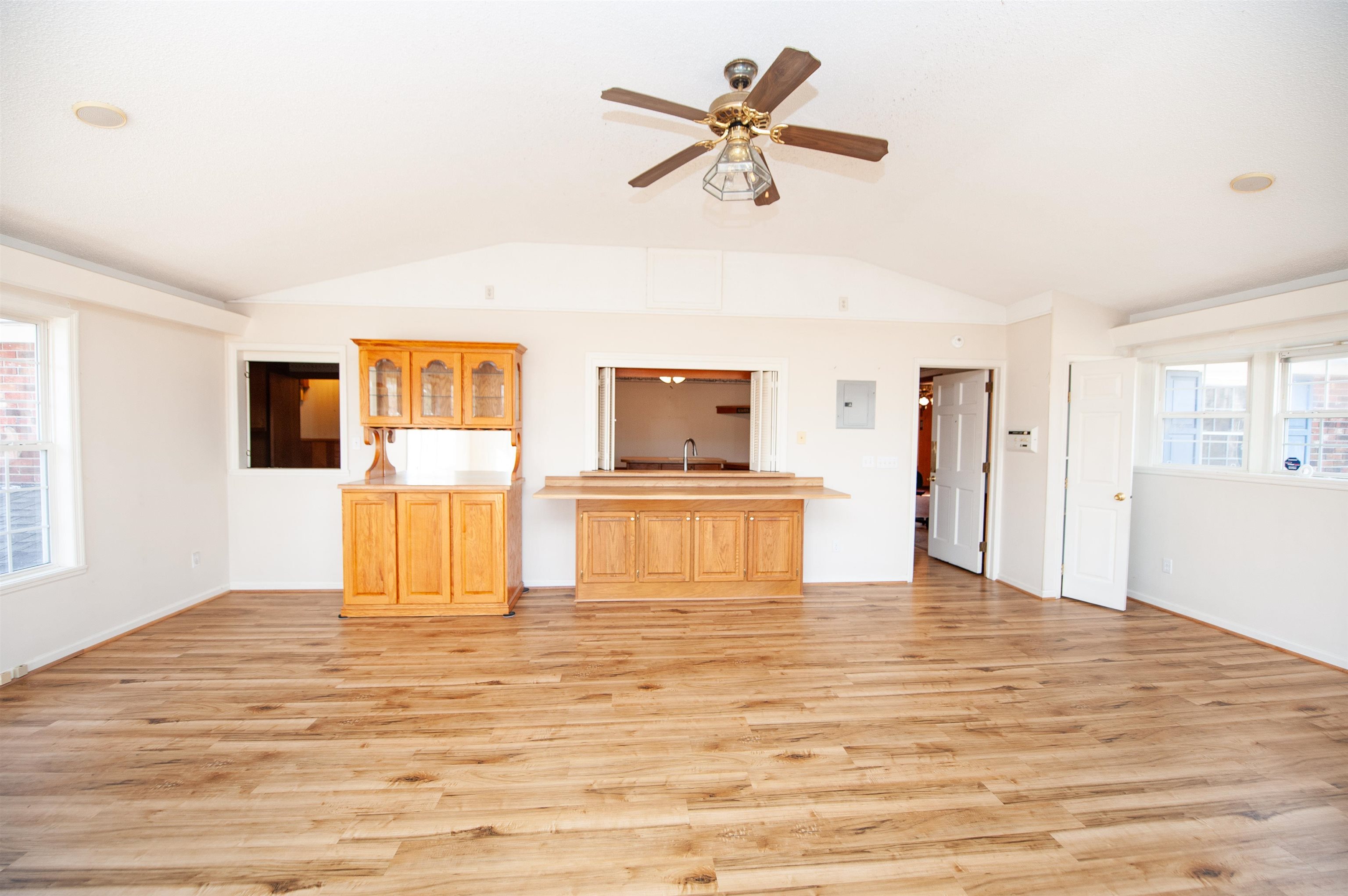 490 Hickory Nut Road Inman, SC 29349 - Photo 9 of 32