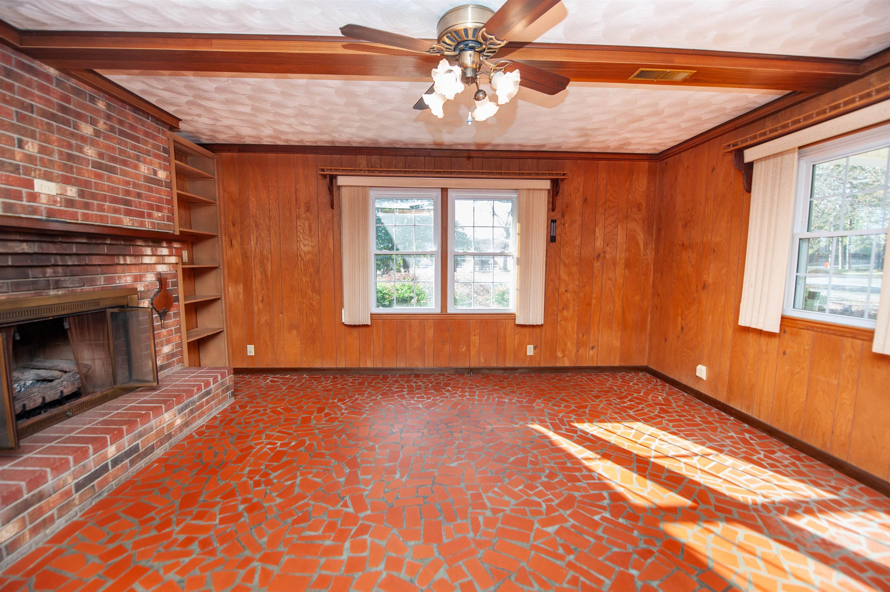 490 Hickory Nut Road Inman, SC 29349 - Photo 10 of 32