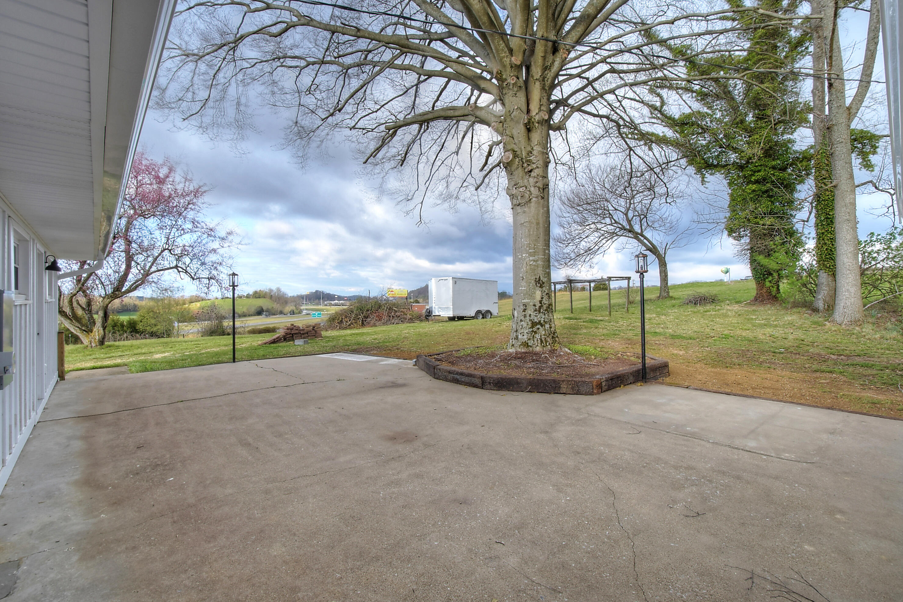 361 Lynn Road Blountville, TN 37617 - Photo 34 of 37 DSC_0214And8more2