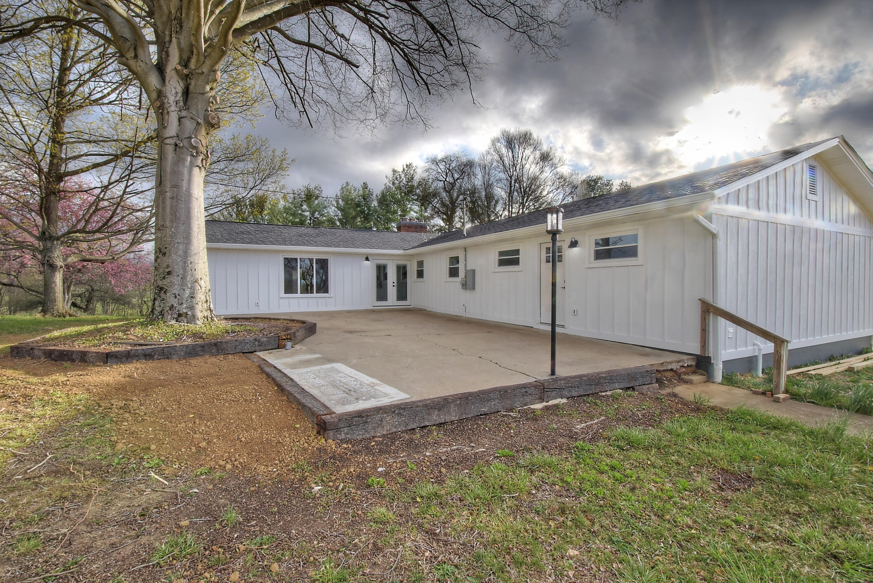 361 Lynn Road Blountville, TN 37617 - Photo 35 of 37 DSC_0265_66_67_68_69_70