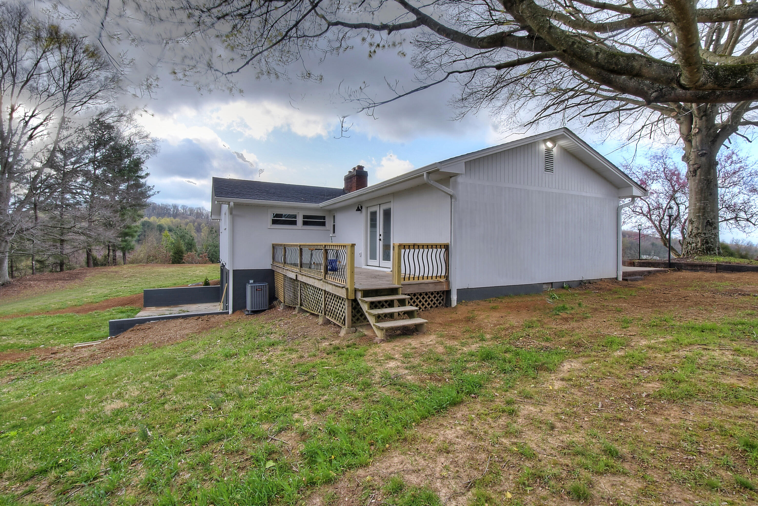 361 Lynn Road Blountville, TN 37617 - Photo 37 of 37 DSC_0301_2_3_4_5_6