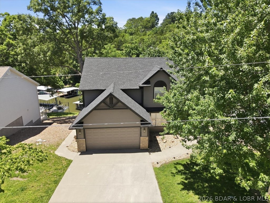71 Arrowhead Beach Road Lake Ozark, MO 65049 - Photo 2 of 51