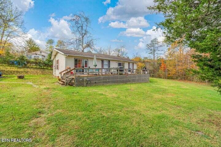 672 Raccoon Valley Road Maynardville, TN 37807 - Photo 3 of 17 Exterior Left Angle