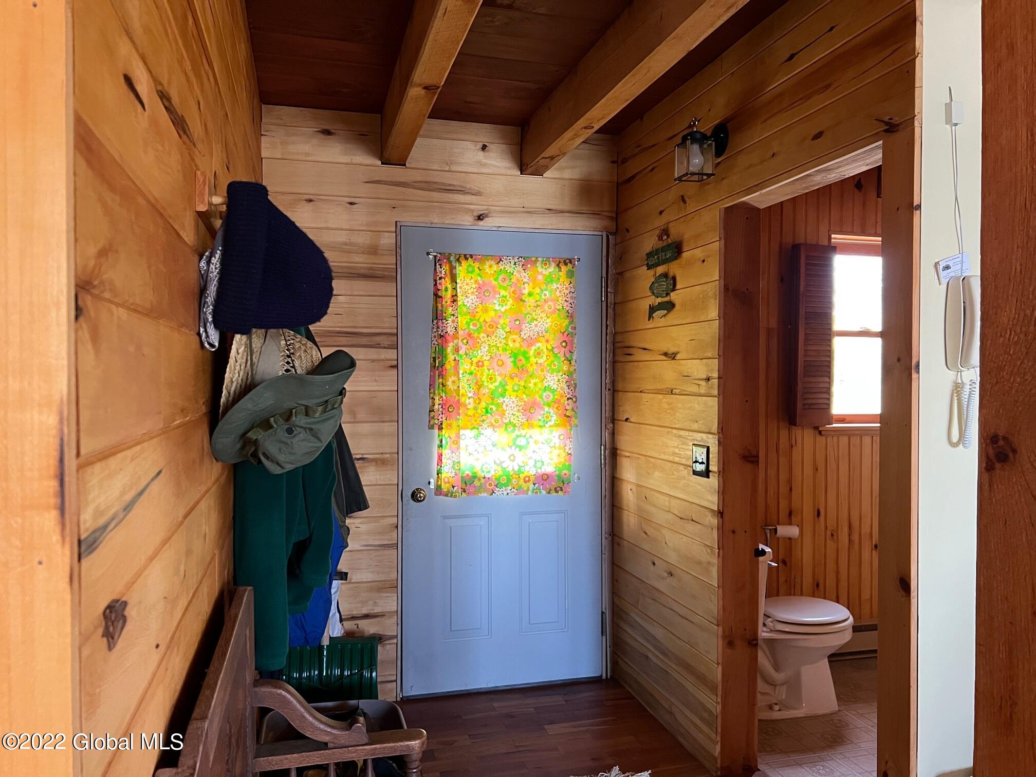 18 Hedge Row Crown Point, NY 12928 - Photo 4 of 33 IMG_5165