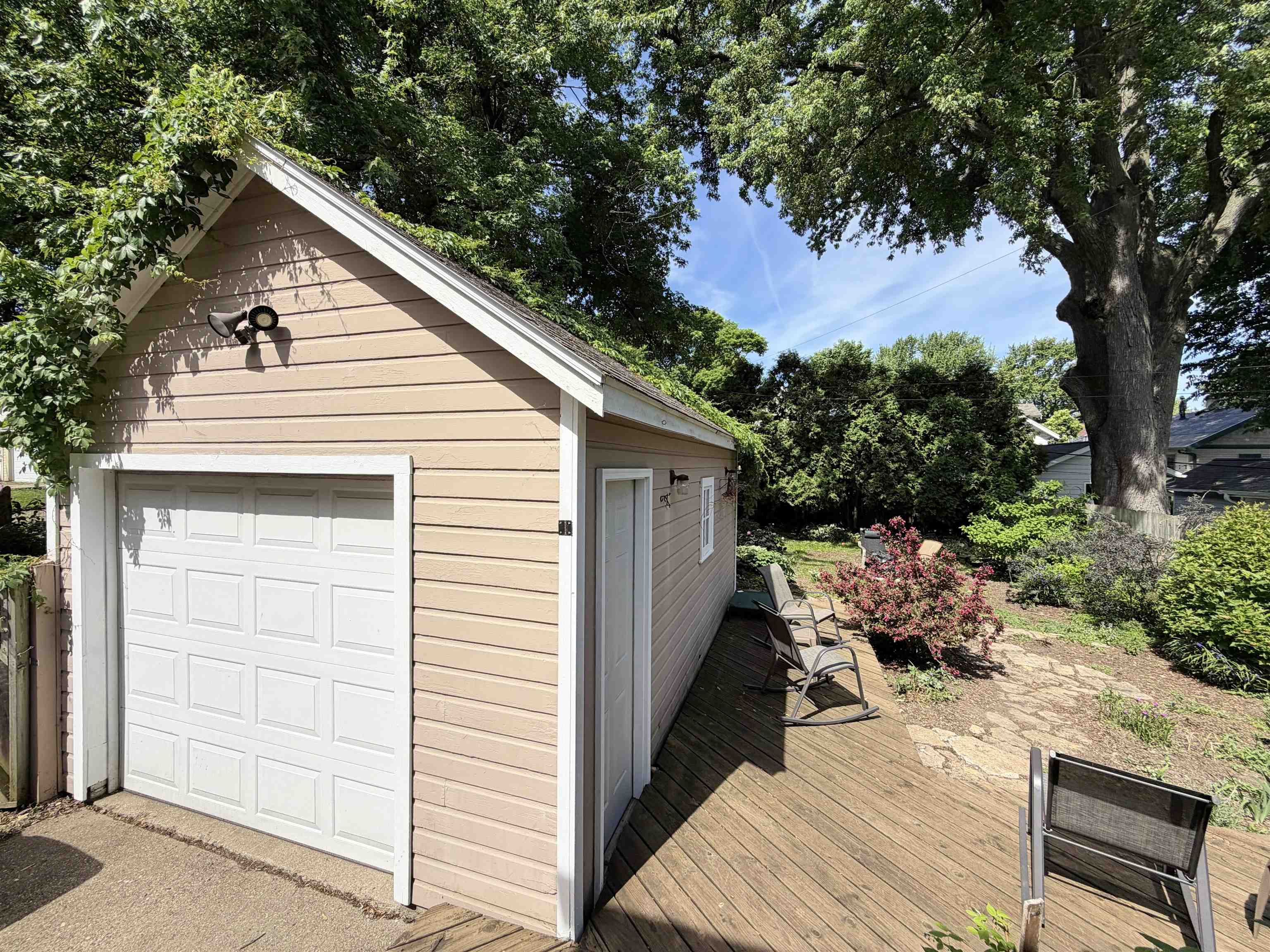 182 Ryan Street Madison, WI 53704 - Photo 31 of 32