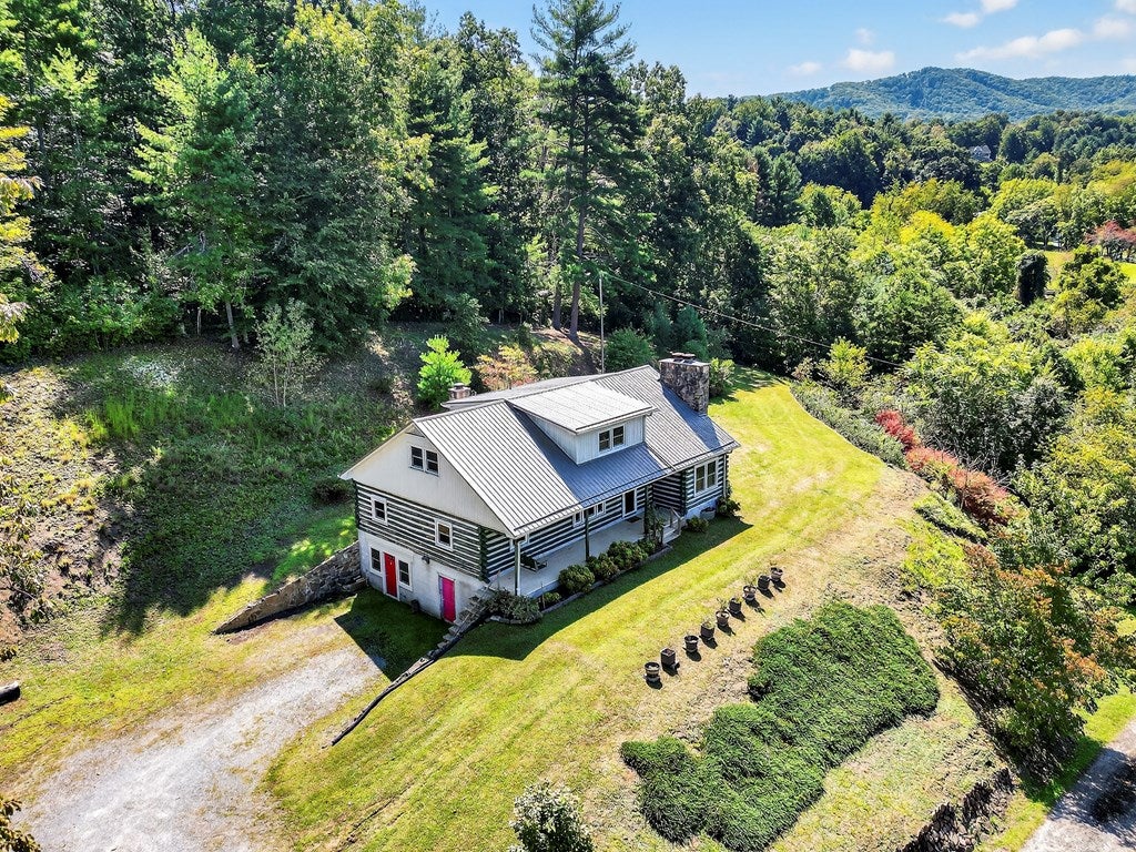 22129 Fisher Hollow Road Damascus, VA 24236 - Photo 10 of 38 Gallery Image 10