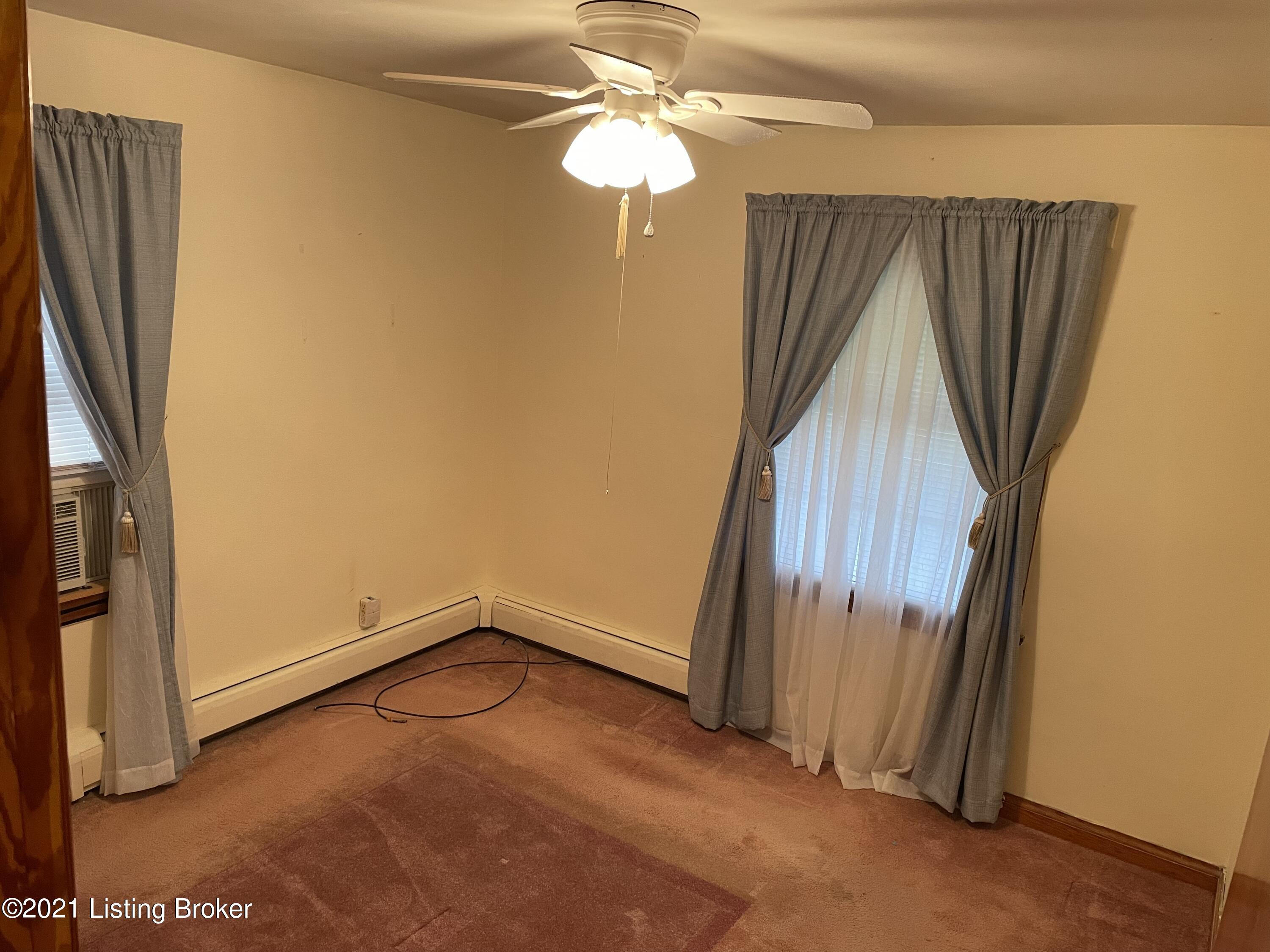 8205 Kerry Road Louisville, KY 40258 - Photo 10 of 19 BA362356-ECEF-4D10-9FC3-9108B80FFC3C