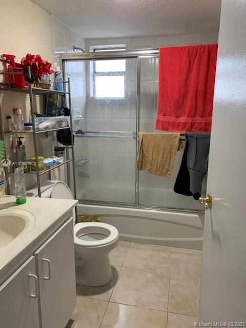 Flagami Miami, FL 33126 - Photo 9 of 12