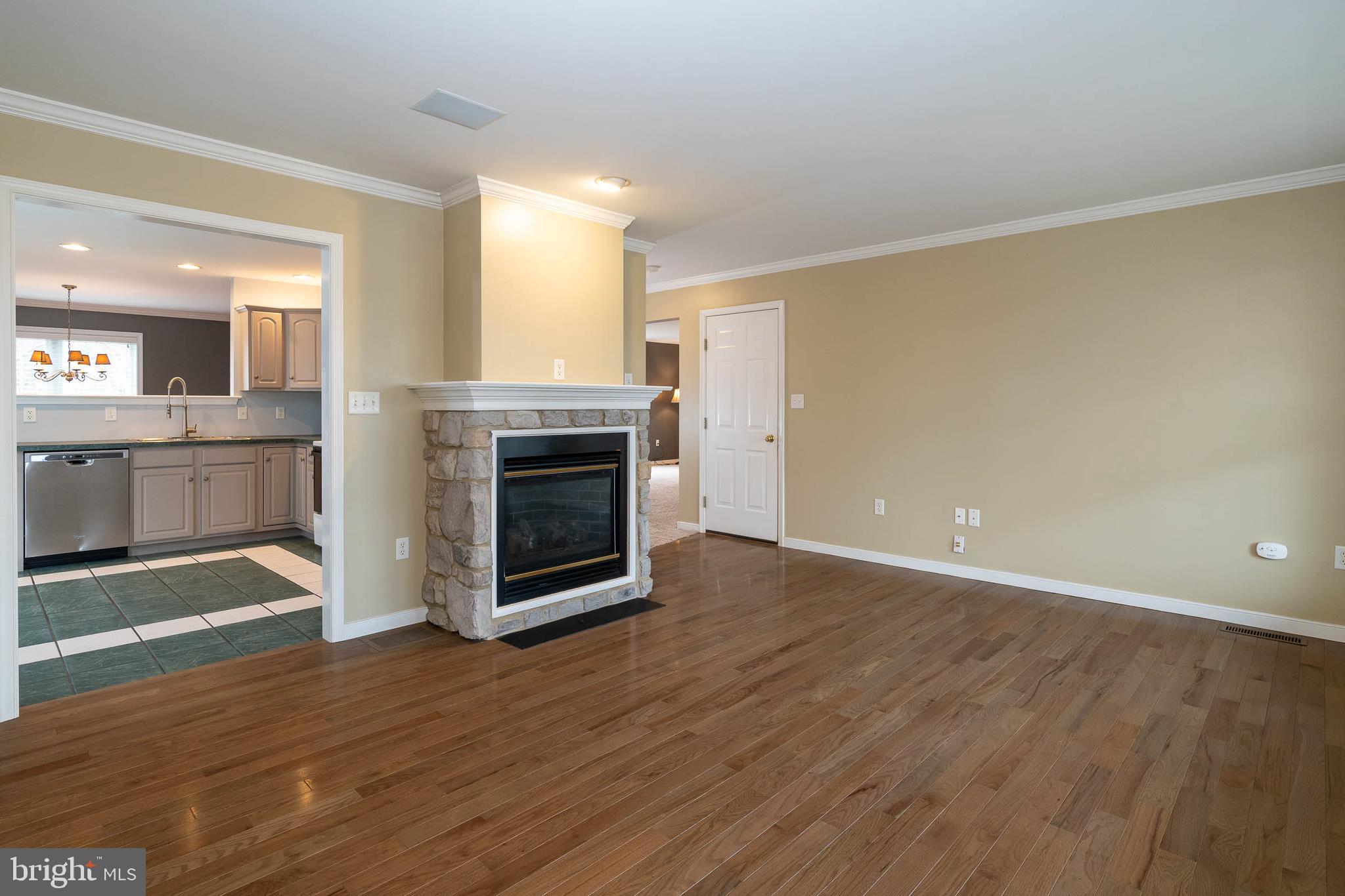 266 North Oak Street Lititz, PA 17543 - Photo 9 of 34 Living Room