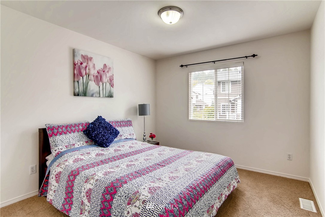 4140 240 Place Southeast Bothell, WA 98021 - Photo 22 of 24