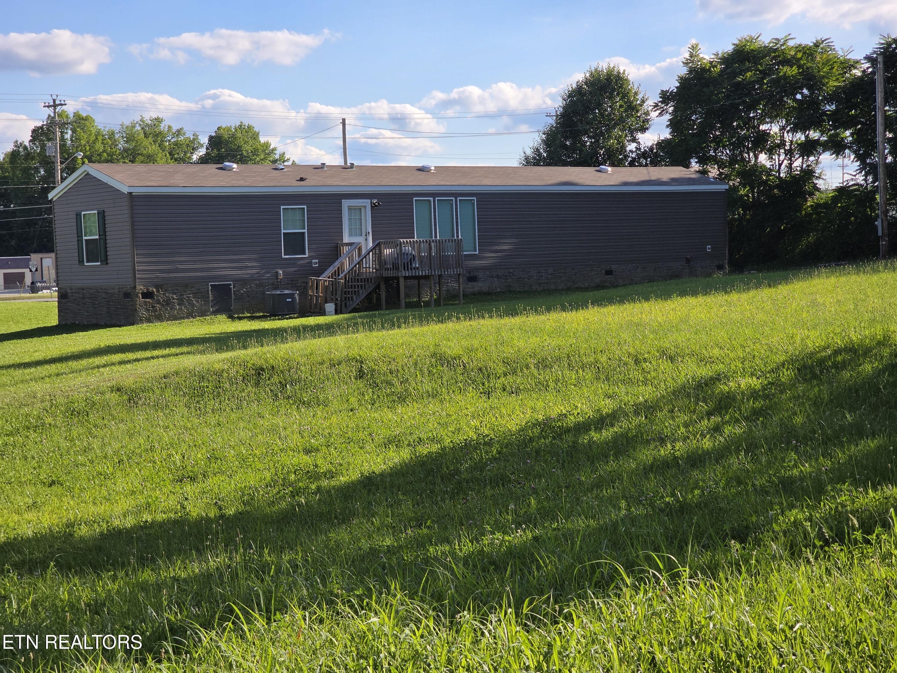 812 West 3rd Avenue Oneida, TN 37841 - Photo 4 of 16 20260615_184012