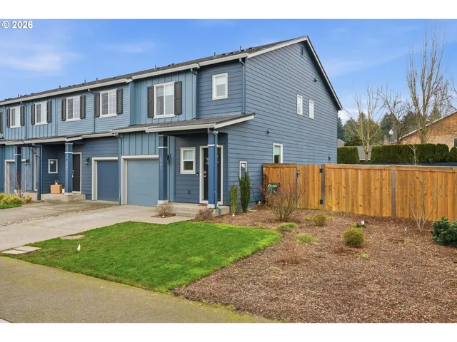 $400,000 | 2101 Northeast 118th Place, Vancouver, WA 98684