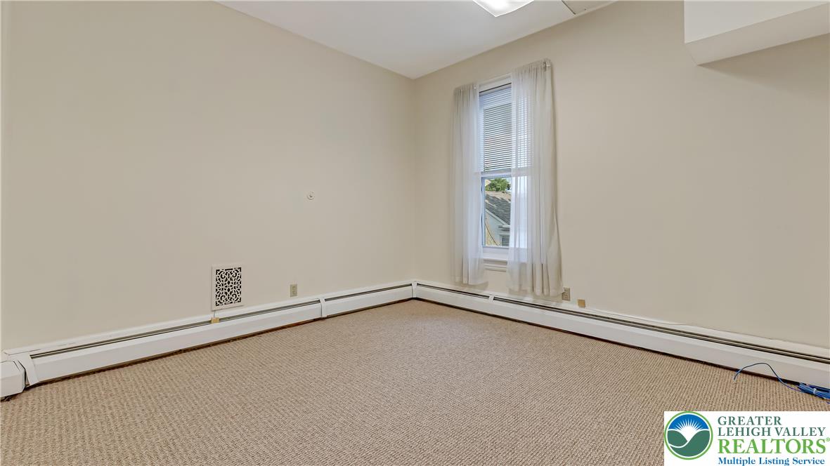 205 West Broad Street Bethlehem, PA 18018 - Photo 12 of 38 a view of an empty room