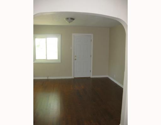 434 East 3rd Street Springfield, OH 45503 - Photo 3 of 6