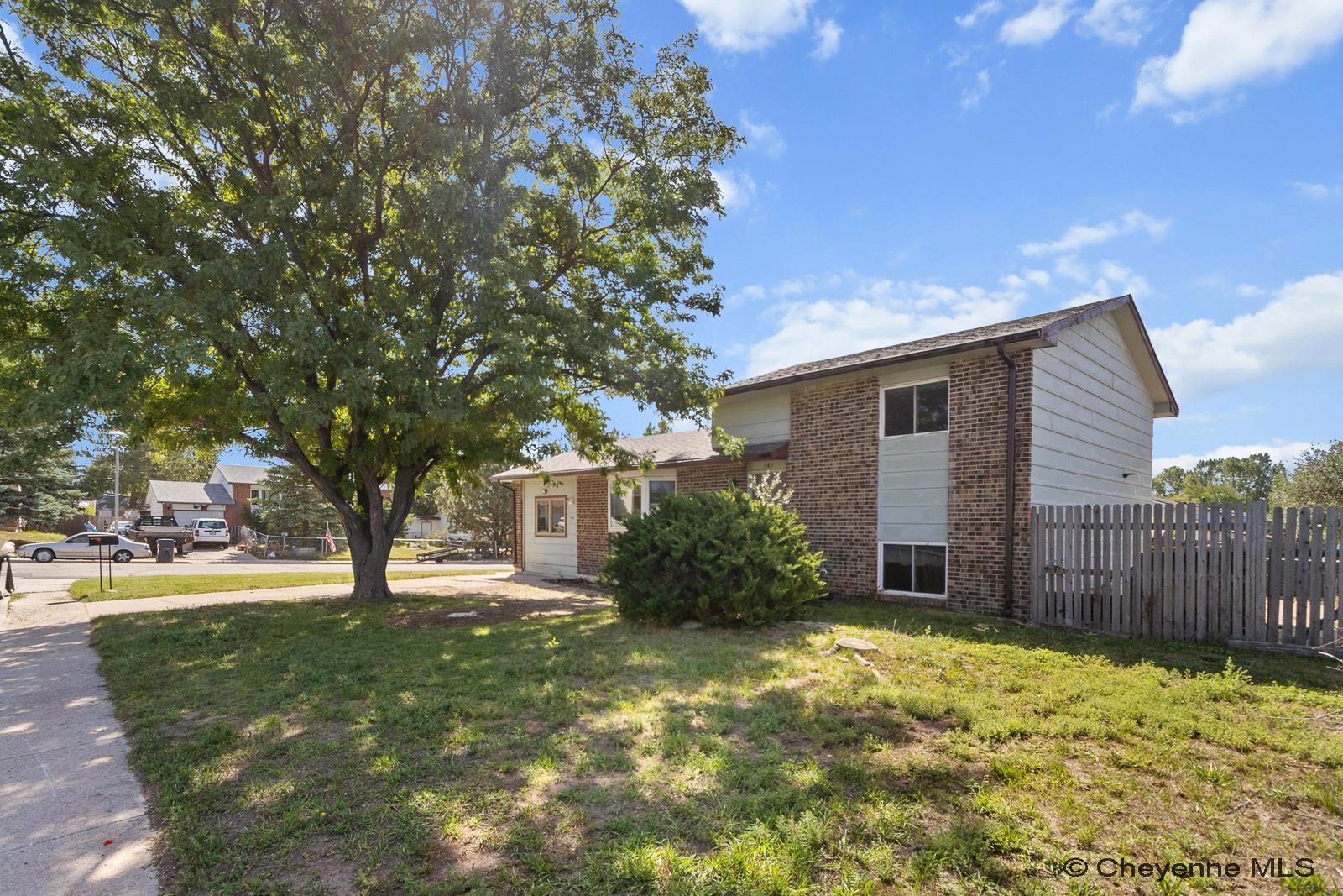 161 Rio Verde Circle Cheyenne, WY 82001 - Photo 2 of 30 Gallery Image 2