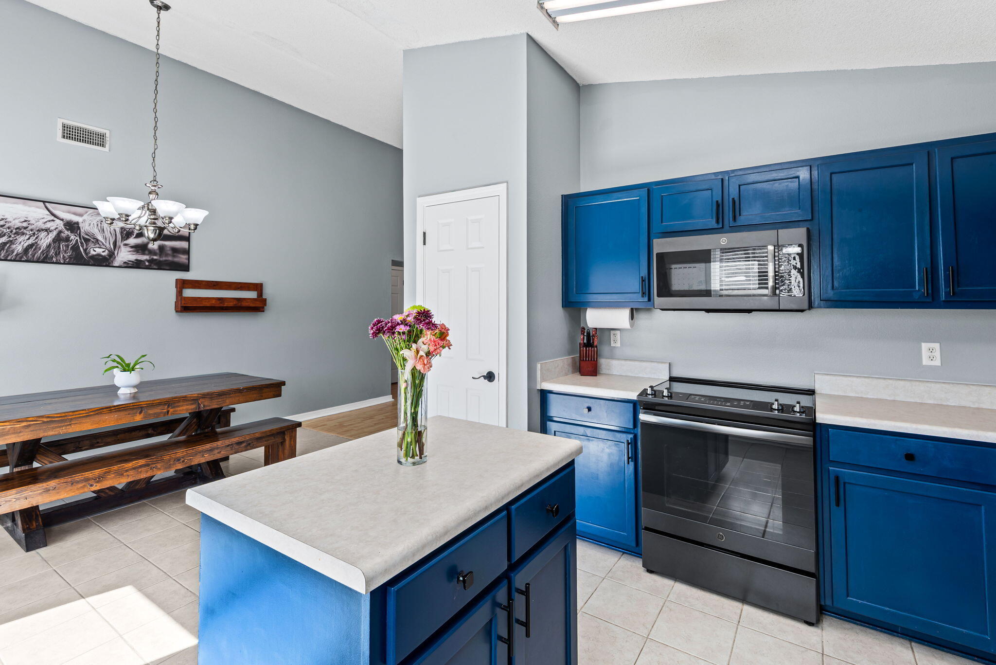 560 Rough Leaf Lane Mary Esther, FL 32569 - Photo 11 of 29 14-560RoughLeafLn_20131231_055