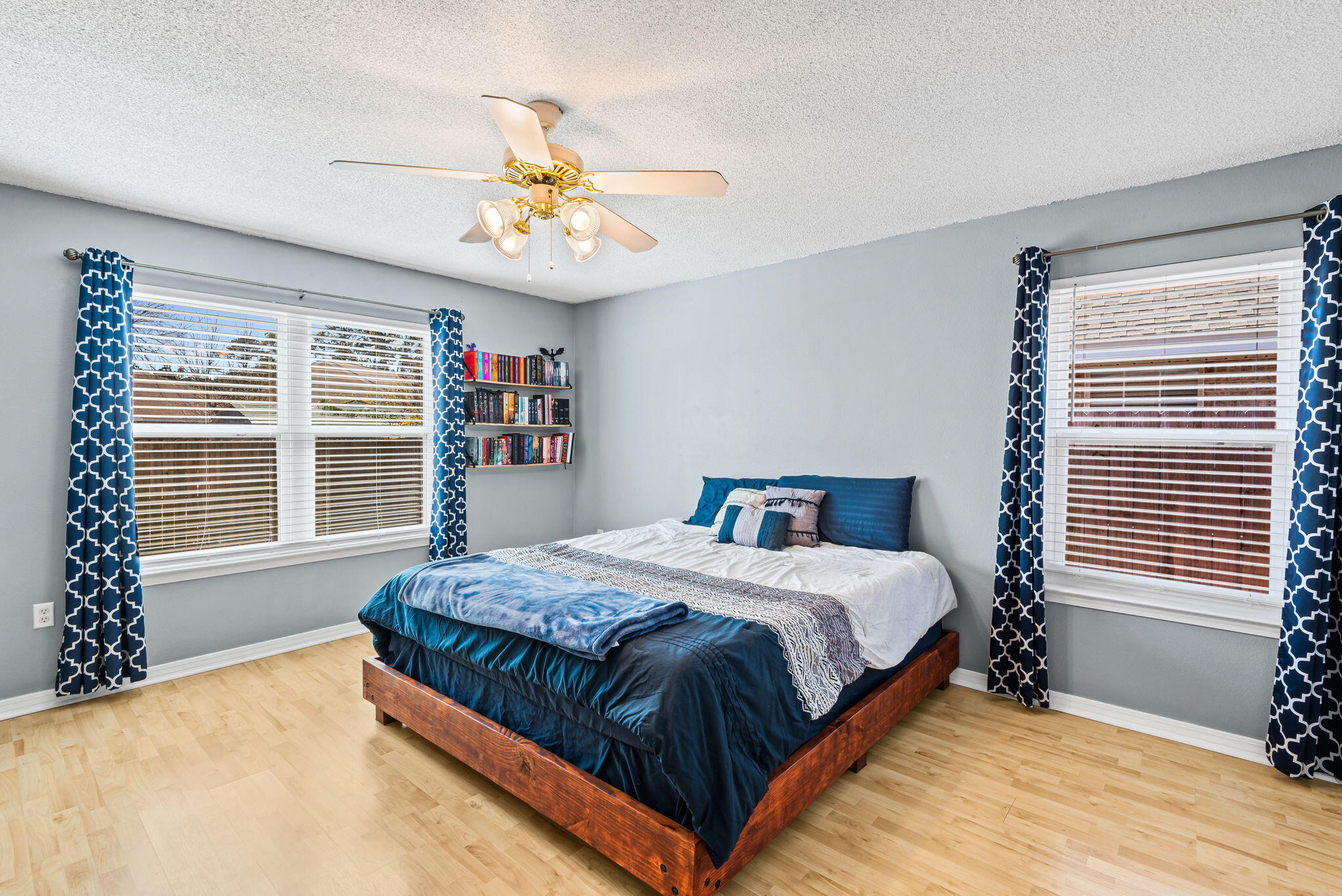 560 Rough Leaf Lane Mary Esther, FL 32569 - Photo 16 of 29 19-560RoughLeafLn_20131231_077