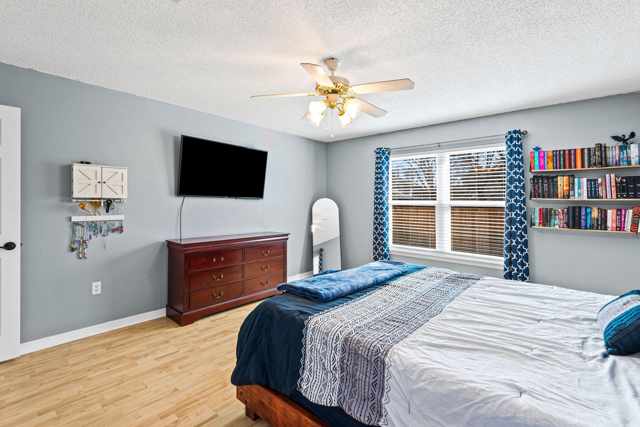 560 Rough Leaf Lane Mary Esther, FL 32569 - Photo 17 of 29 20-560RoughLeafLn_20131231_081