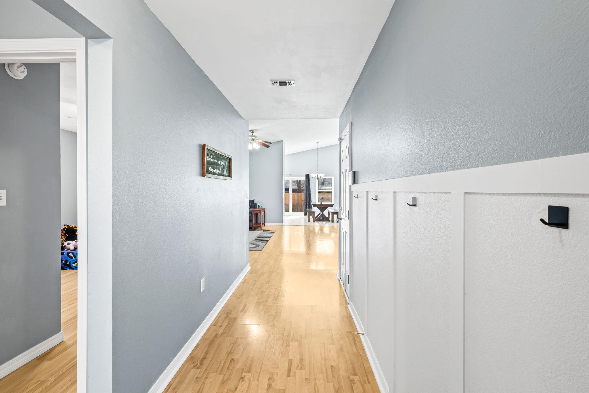 560 Rough Leaf Lane Mary Esther, FL 32569 - Photo 3 of 29 6-560RoughLeafLn_20131231_018