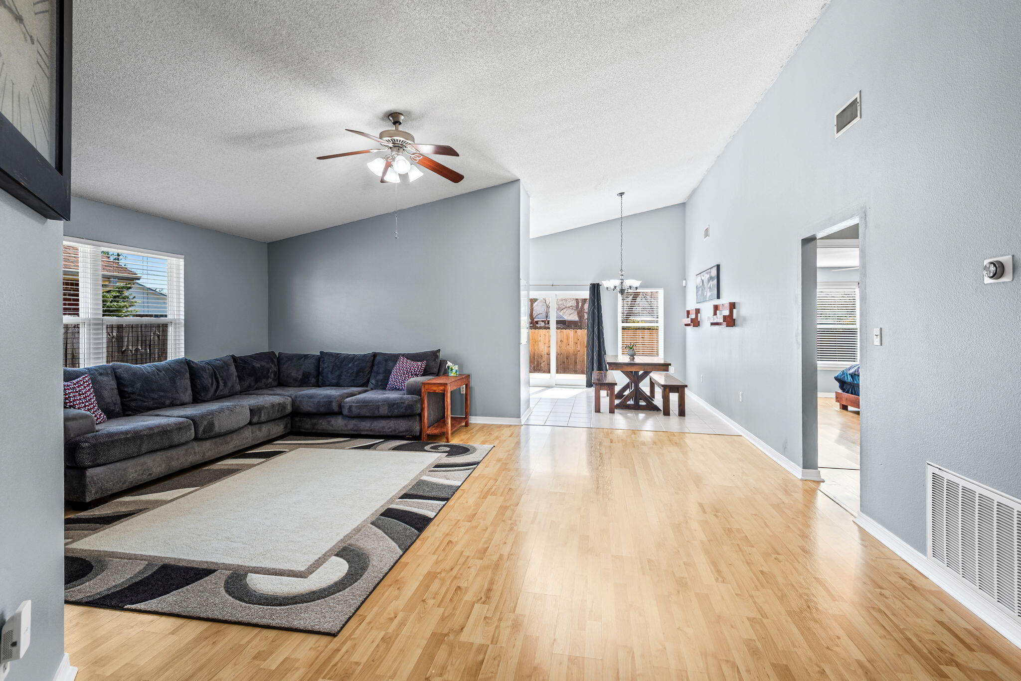 560 Rough Leaf Lane Mary Esther, FL 32569 - Photo 4 of 29 7-560RoughLeafLn_20131231_023