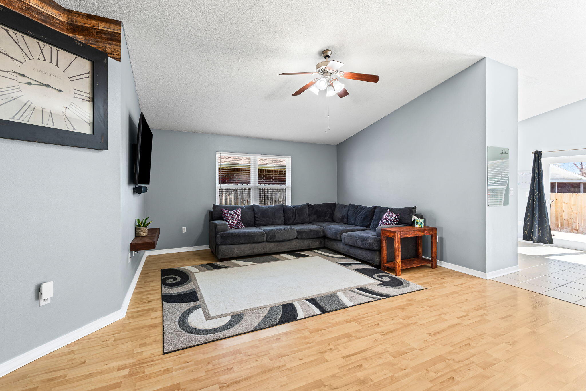 560 Rough Leaf Lane Mary Esther, FL 32569 - Photo 5 of 29 8-560RoughLeafLn_20131231_028