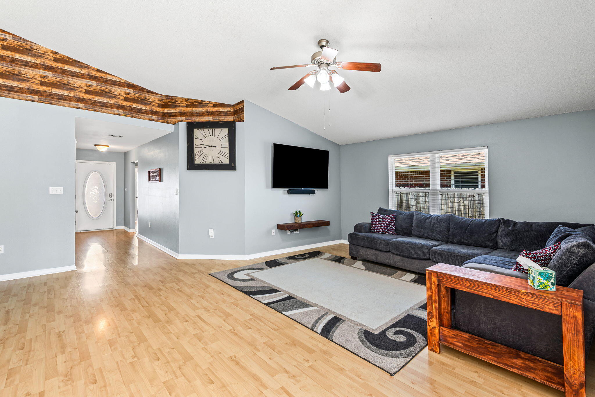 560 Rough Leaf Lane Mary Esther, FL 32569 - Photo 6 of 29 9-560RoughLeafLn_20131231_033