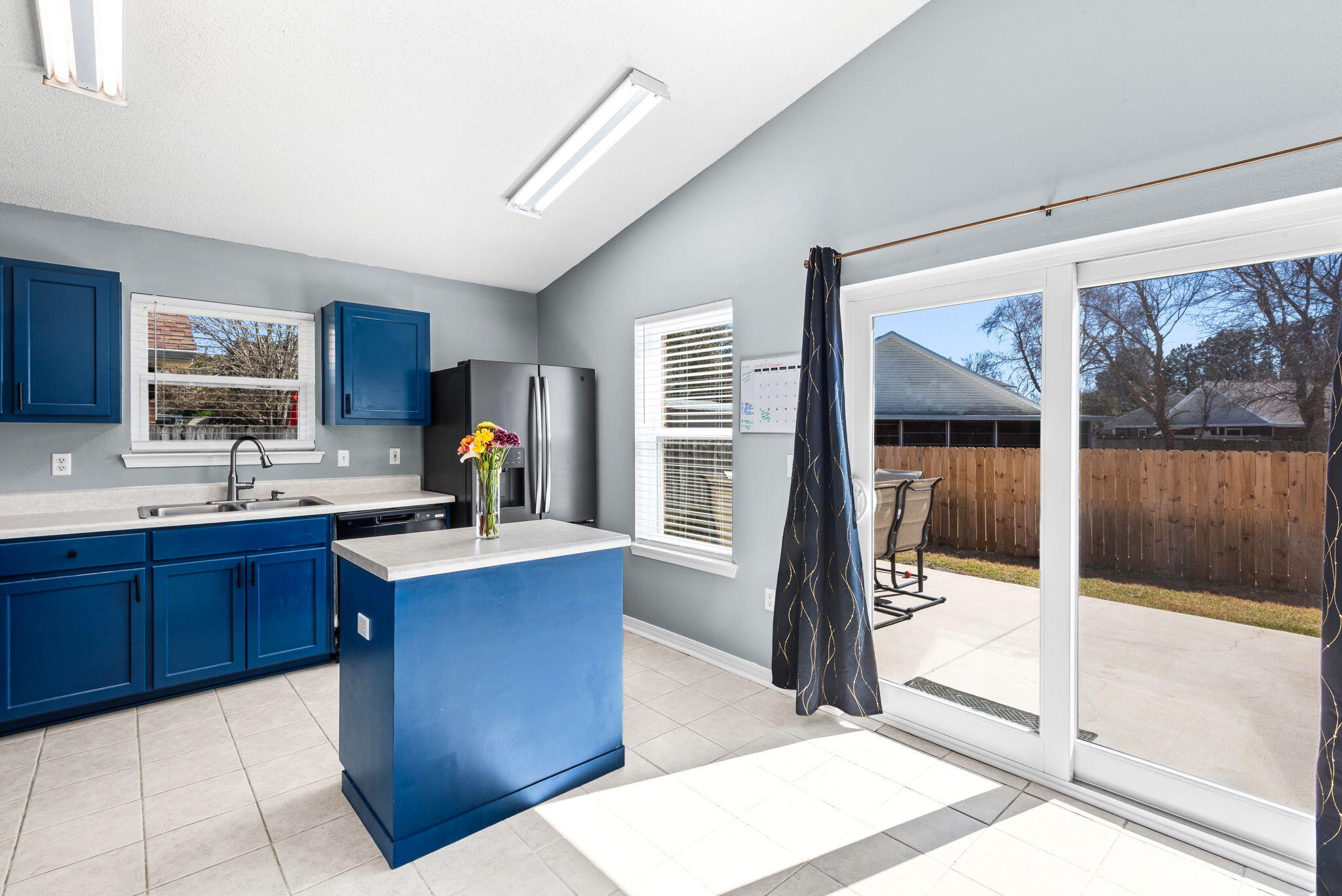 560 Rough Leaf Lane Mary Esther, FL 32569 - Photo 9 of 29 12-560RoughLeafLn_20131231_046