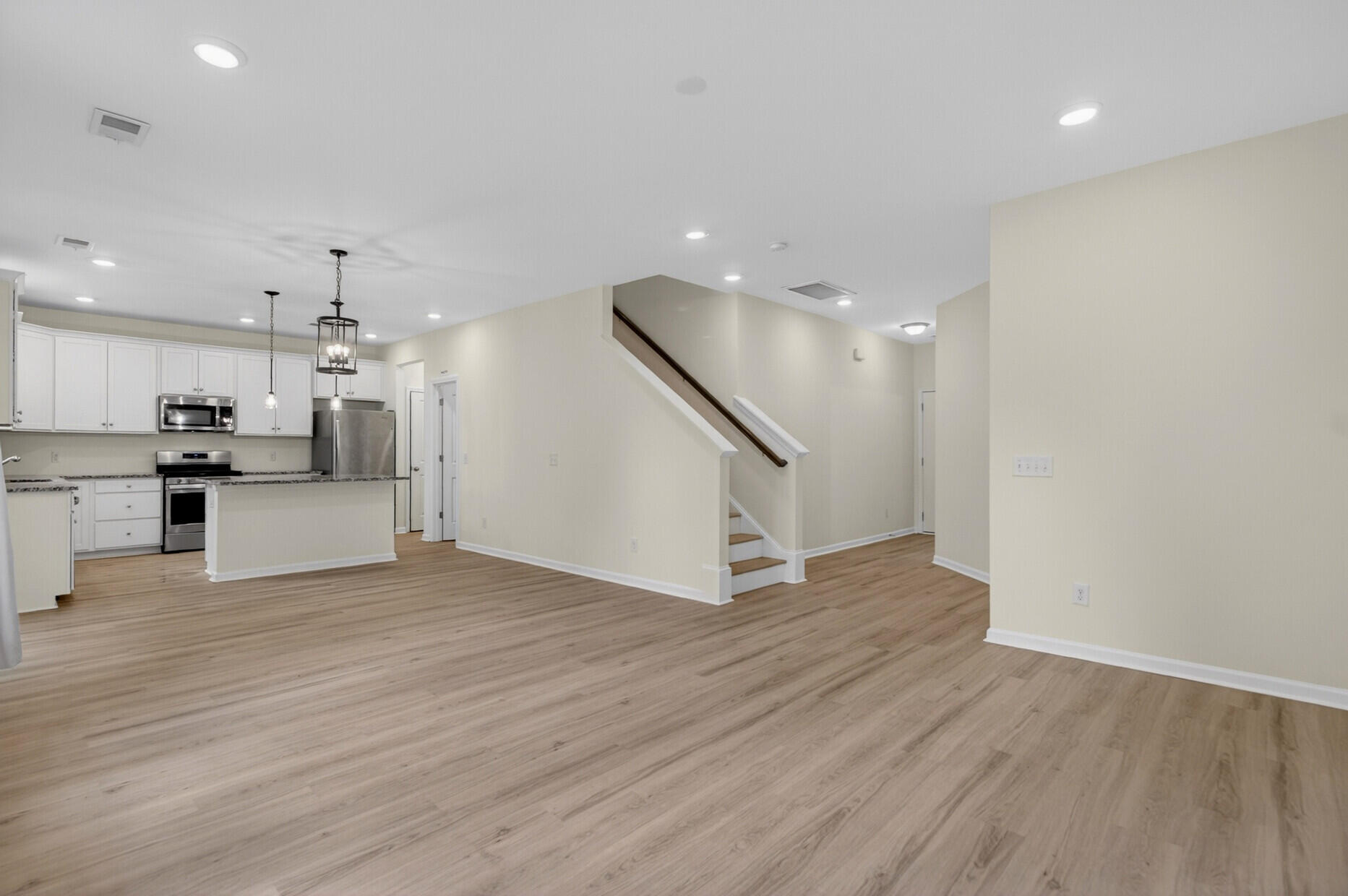 103 Caleb Court Ladson, SC 29456 - Photo 3 of 42