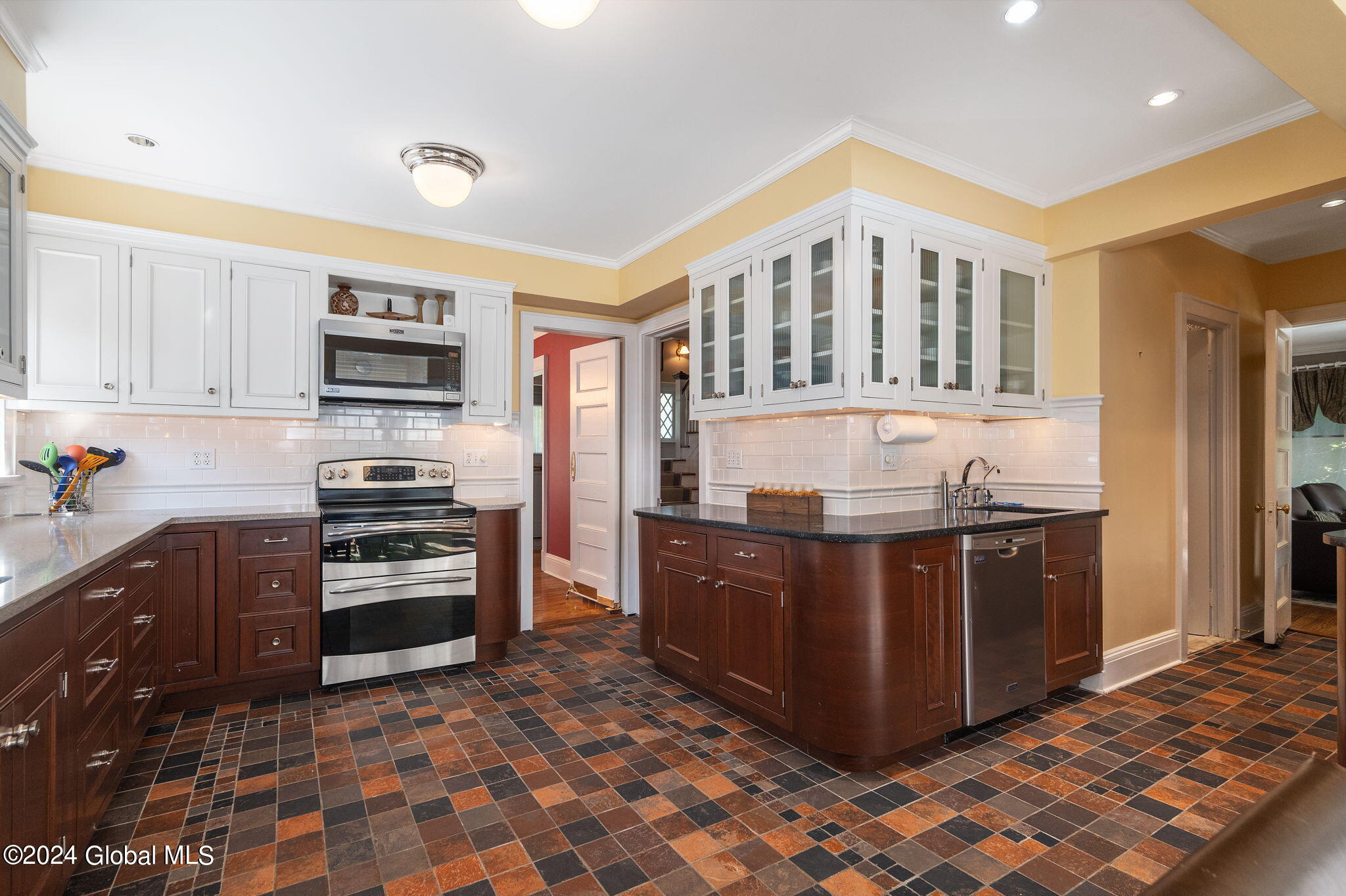 1386 Lowell Road Schenectady, NY 12308 - Photo 13 of 63 13-1386LowellRd_16